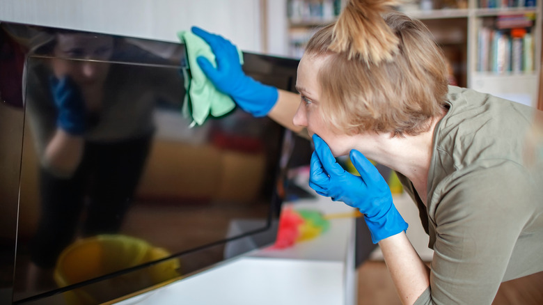 cleaning TV screen