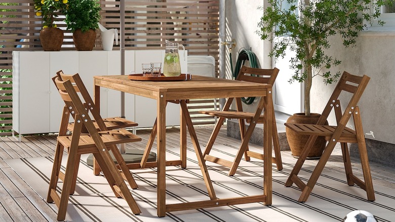 Wood slat dining table