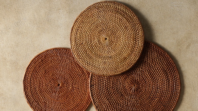 textured natural table placemats