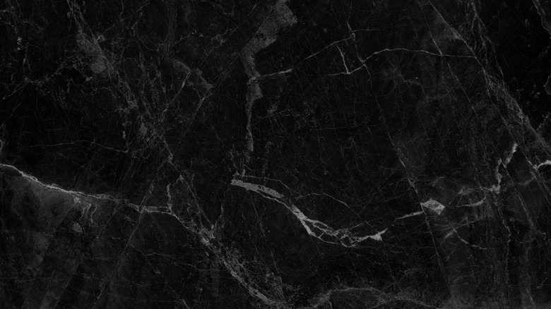 Closeup of dark gray soapstone countertop