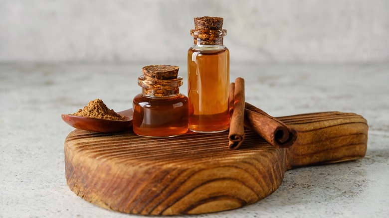 Cinnamon essential oil