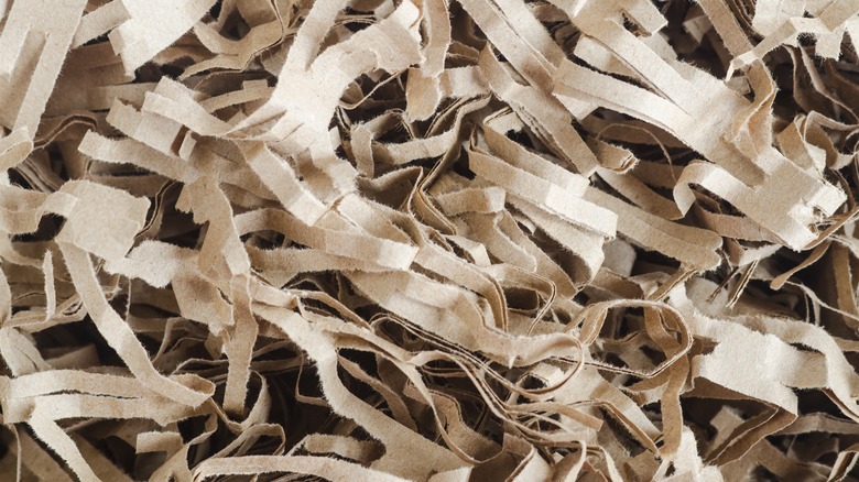 shredded packing paper 