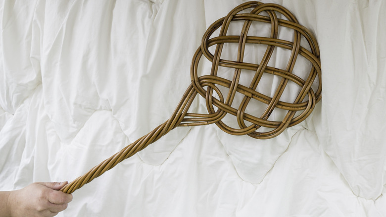 carpet beater 