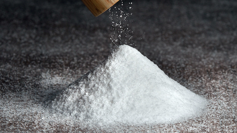 mound of salt 