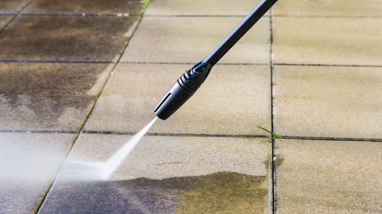 pressure washing concrete