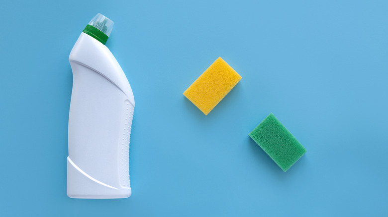 Toilet bowl cleaner bottle