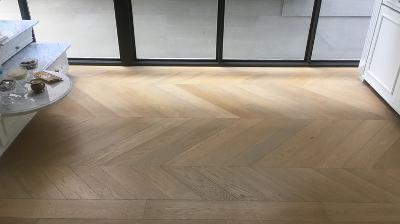 chevron hardwood floor pattern