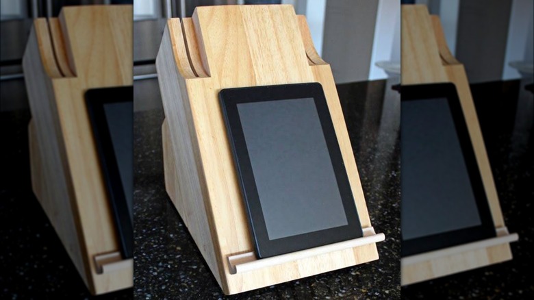 knife block tablet holder