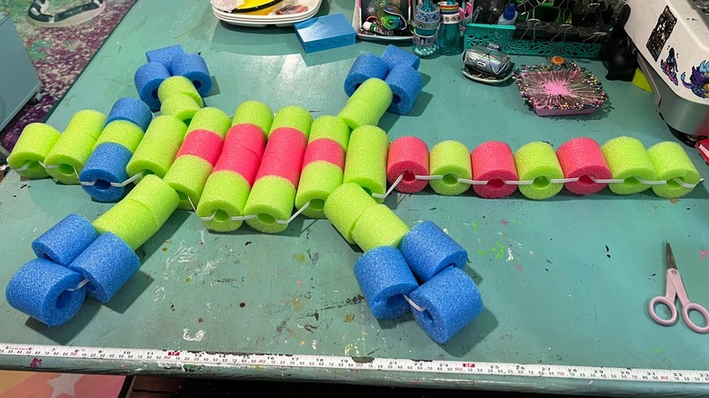 connected pool noodles 