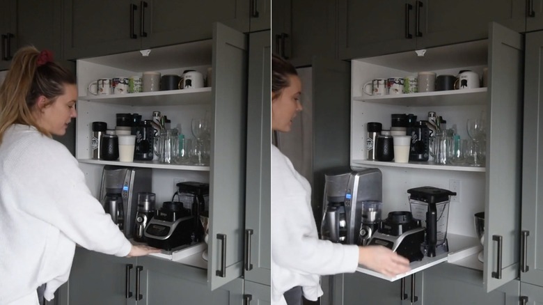 Pull-out kitchen cabinet tray