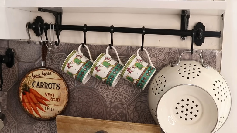 curtain rod kitchen hanging mugs colander