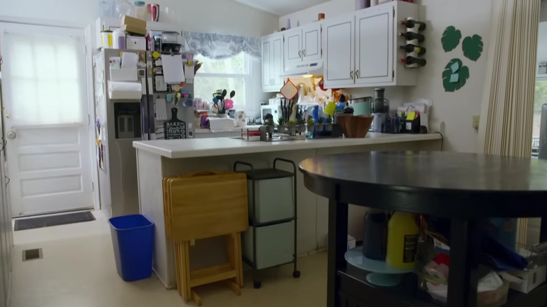 messy cluttered kitchen