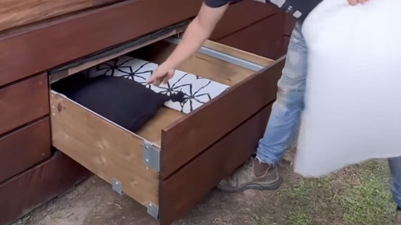 sliding deck drawer