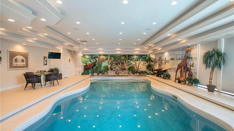 jungle-themed indoor pool