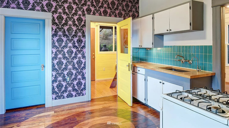 kitchen with spiral floor