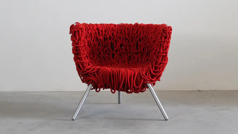 vermelha armchair