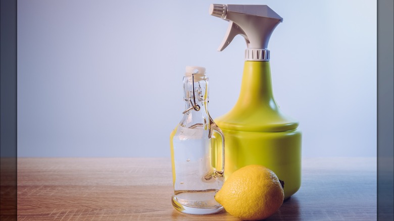 Lemon cleaner and vinegar