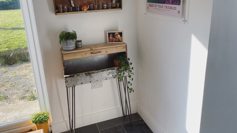 diy toolbox entryway table