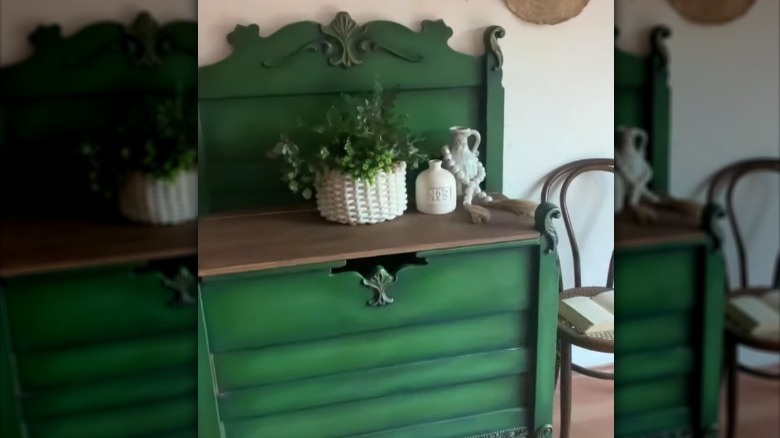 green headboard storage box 