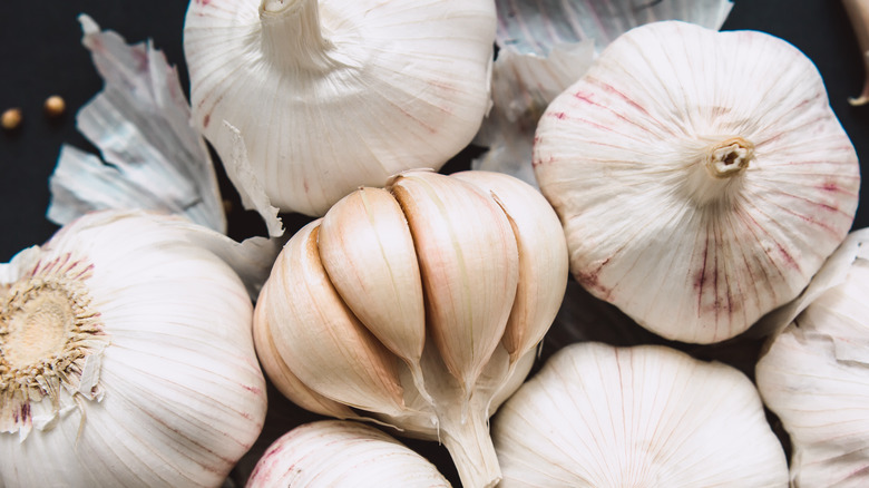 Bunch of garlic cloves