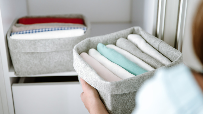 organizing laundry room baskets 