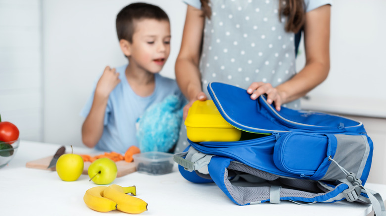 Packing school lunch