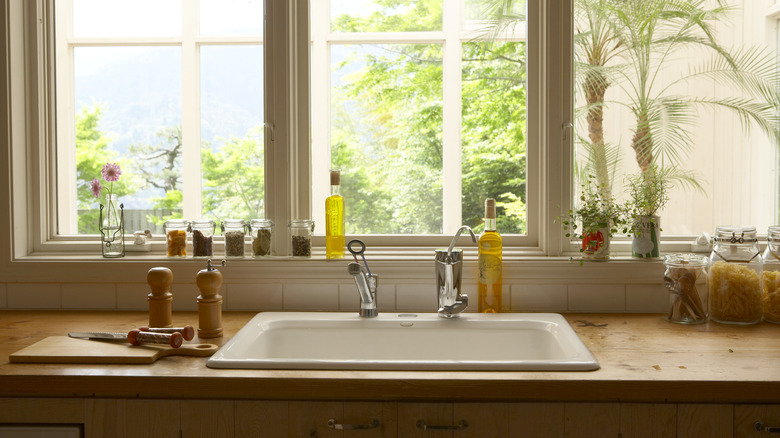 Cozy wooden countertops