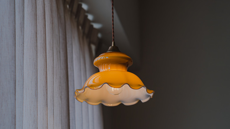 Scalloped hanging lampshade