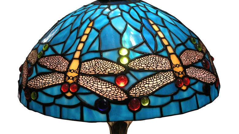 Tiffany dragonfly lamp