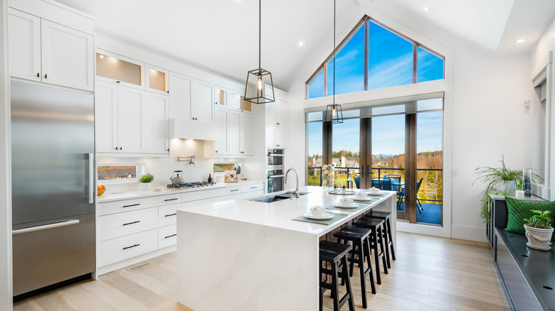 another modern farmhouse kitchen