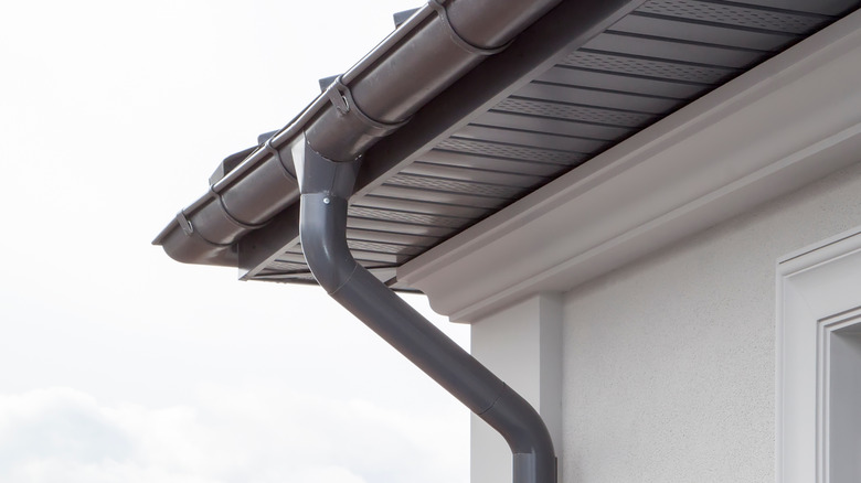 downspout connected to gutter