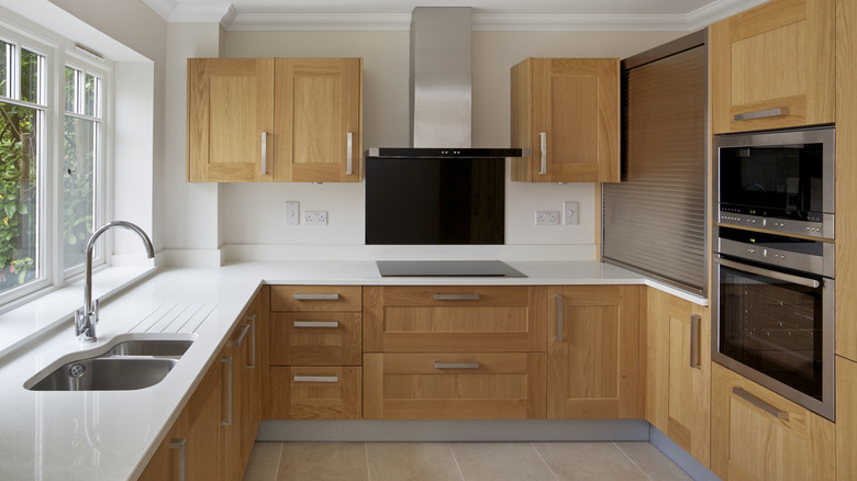 Modern oak kitchen