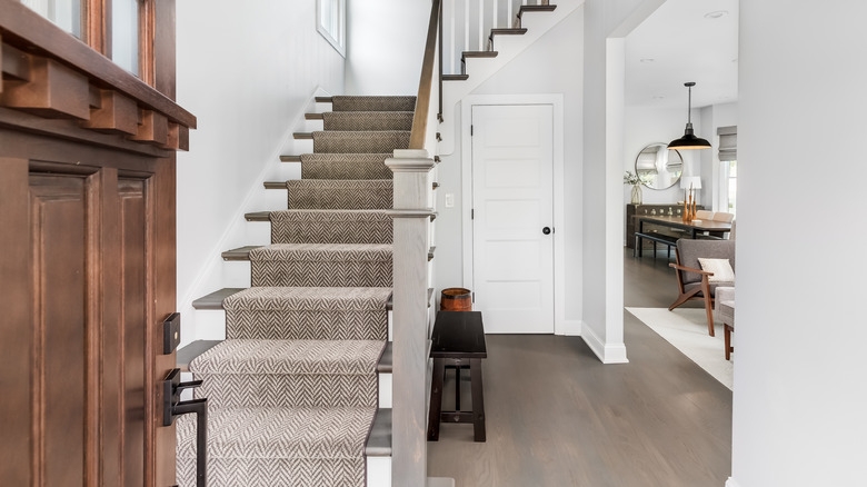 stairs with carpet runner 