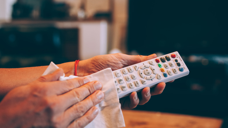 Hand cleaning remote control 