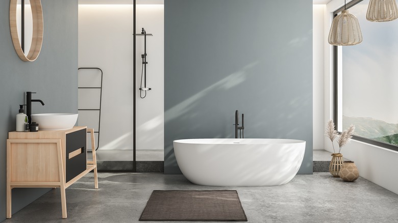 Modern white and gray bathroom