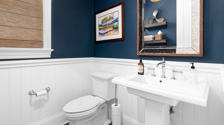 Bathroom with pedestal sink