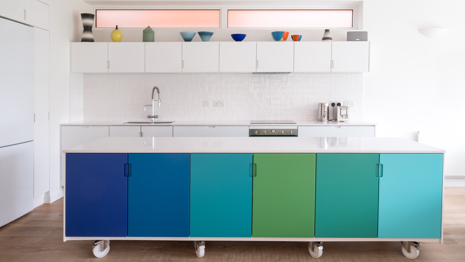 Beautiful Paint Colors That Are Perfect For Your Kitchen Island