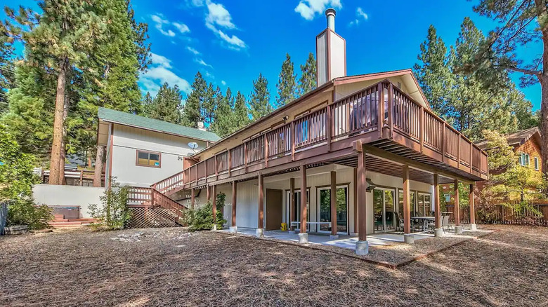 lake tahoe cabin with deck