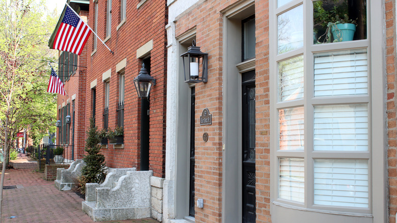 german village townhouses in columbus