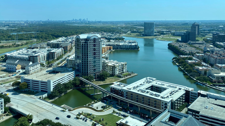 Irving, Texas business center 