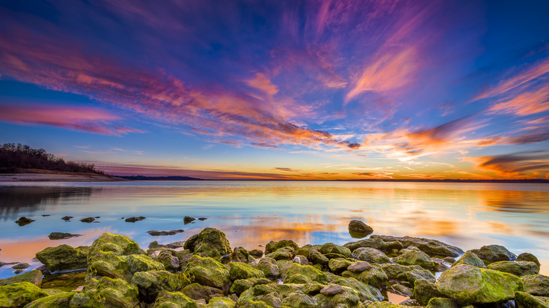 Sunset at BenBrook lake