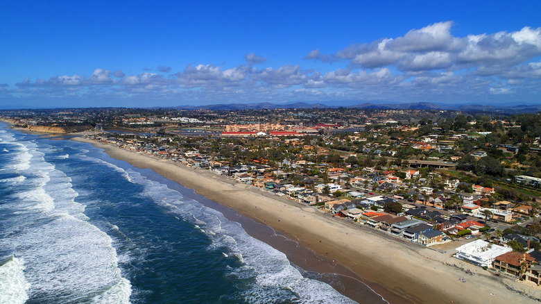 aerial view of del mar neighborhood