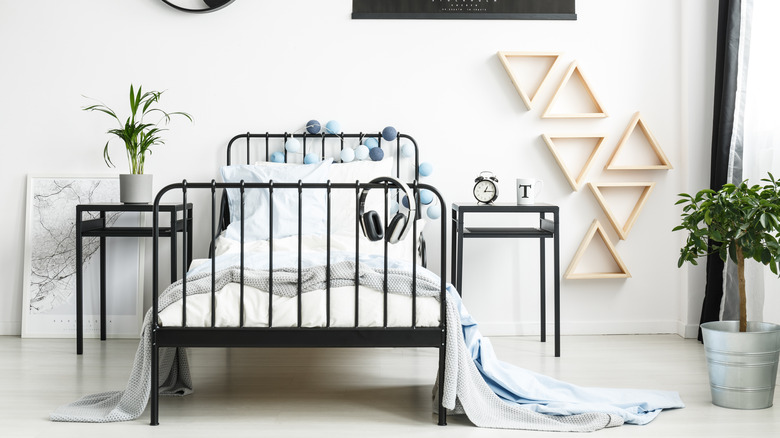 Black and white bedroom