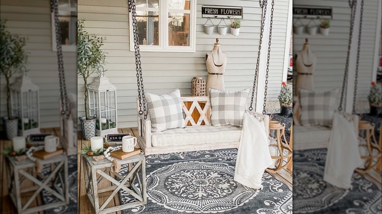 Patio swing