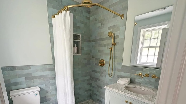 Shower with curtain