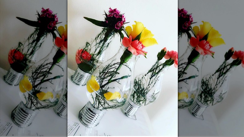 lightbulb vases for flowers