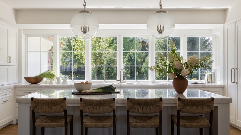 Kitchen with large windows