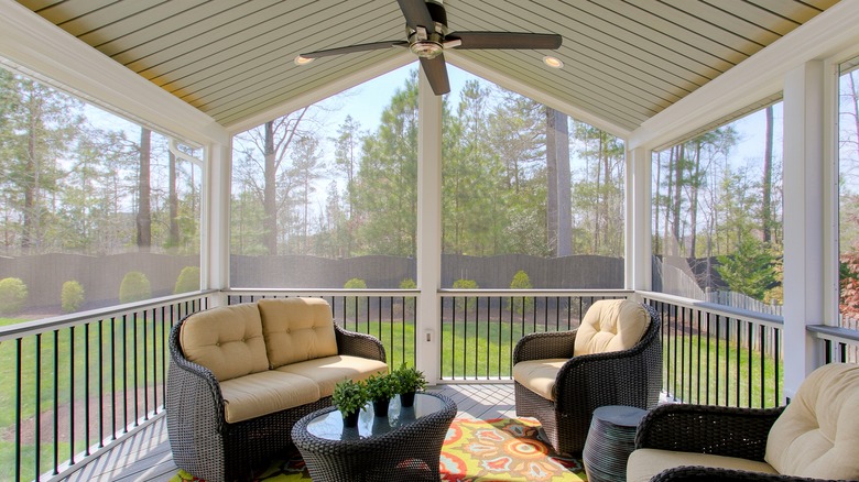 Porch with a white screen