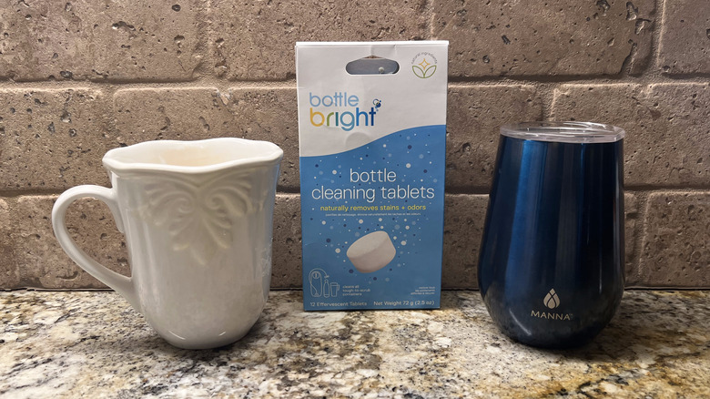 mugs with bottle cleaning tablets