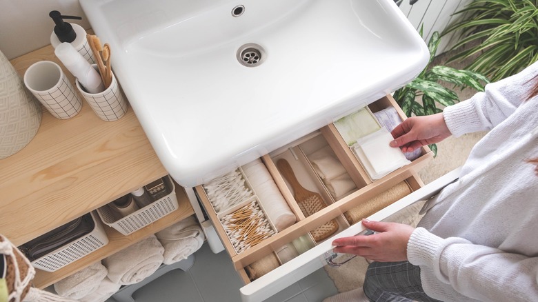 Organized bathroom accessories and drawer